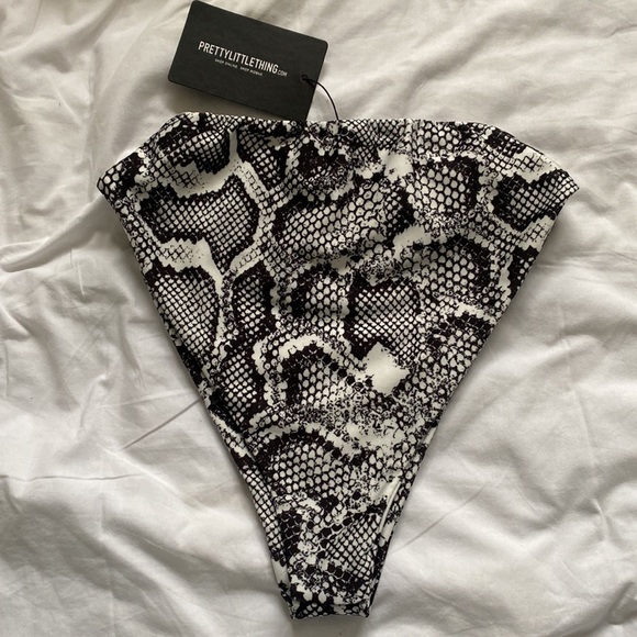 Pretty Little Thing black white snakeskin print bikini bottom 6 - Picture 3 of 7